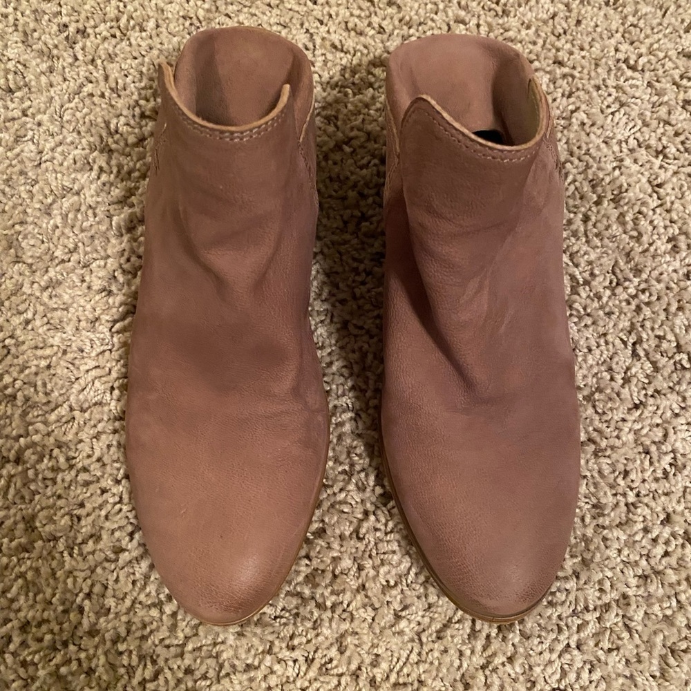 Sam Edelman booties, size 6